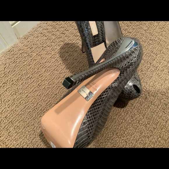 Unworn Sample Michael Kors Susana Platforms 7.5 US - Picture 3 of 4